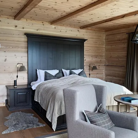 Storfjord Hotell 5*